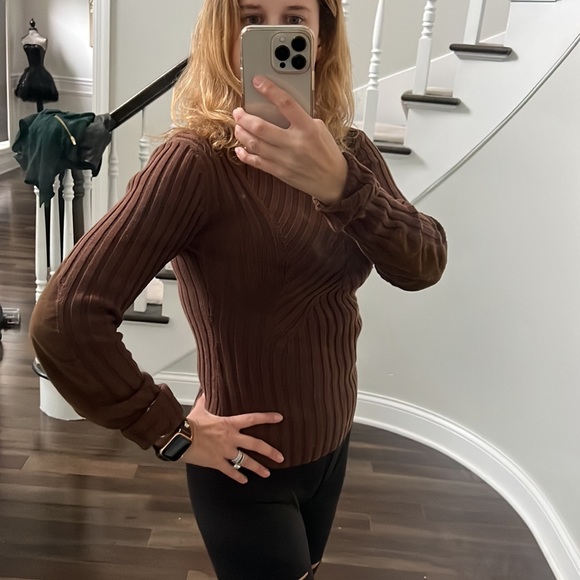 BCBG Maxazria sweater - Picture 3 of 7